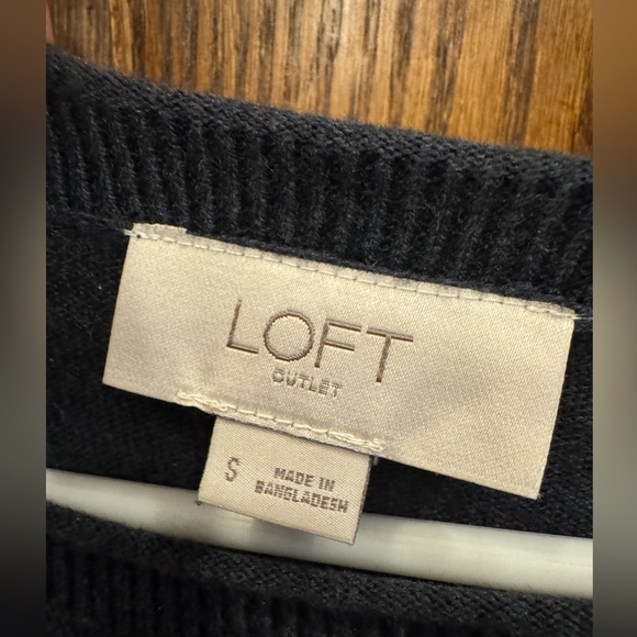 Loft crew neck Sweater gray size smalll - Picture 2 of 3
